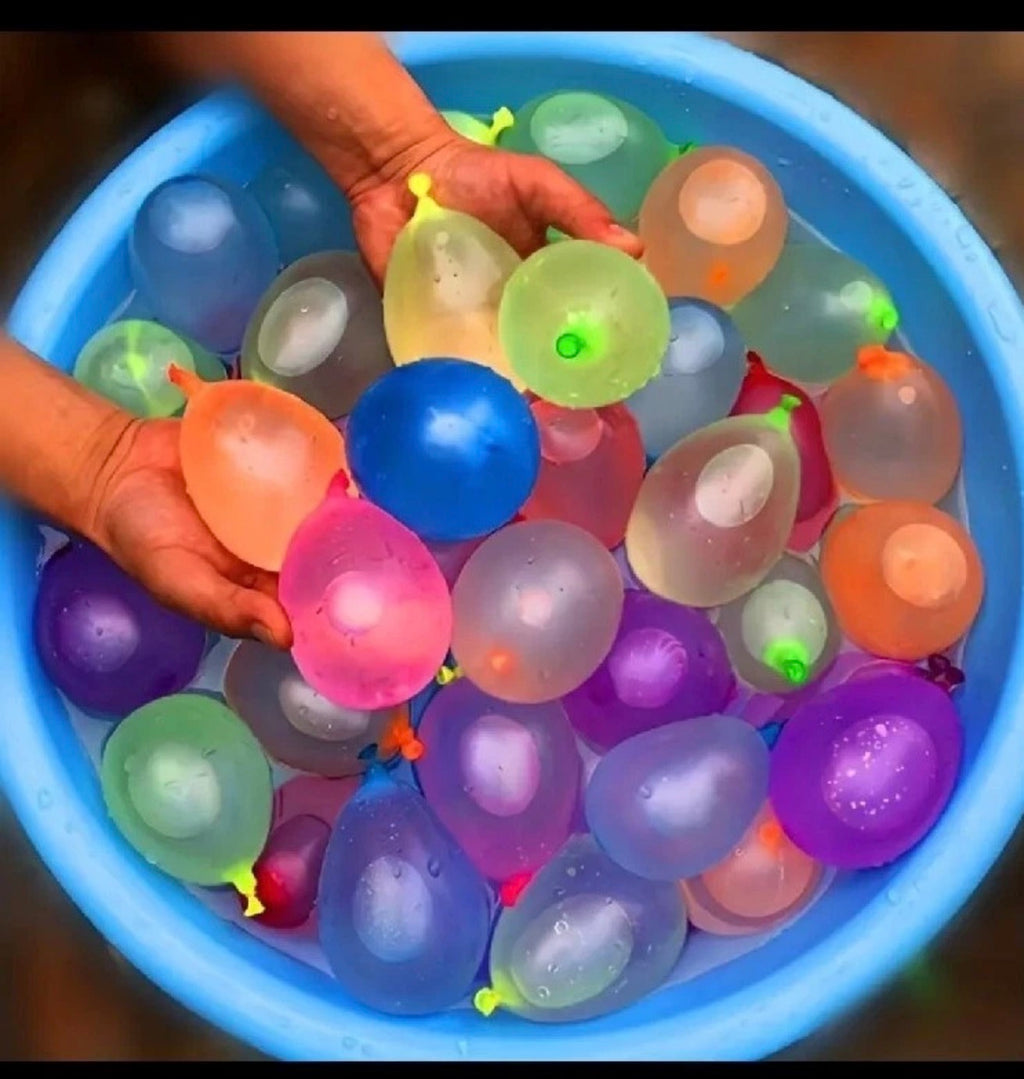Get ready for the ultimate summer splash! Fill, tie and launch up to 333 colourful water balloons in around 60 seconds with these self-sealing water balloon packs.