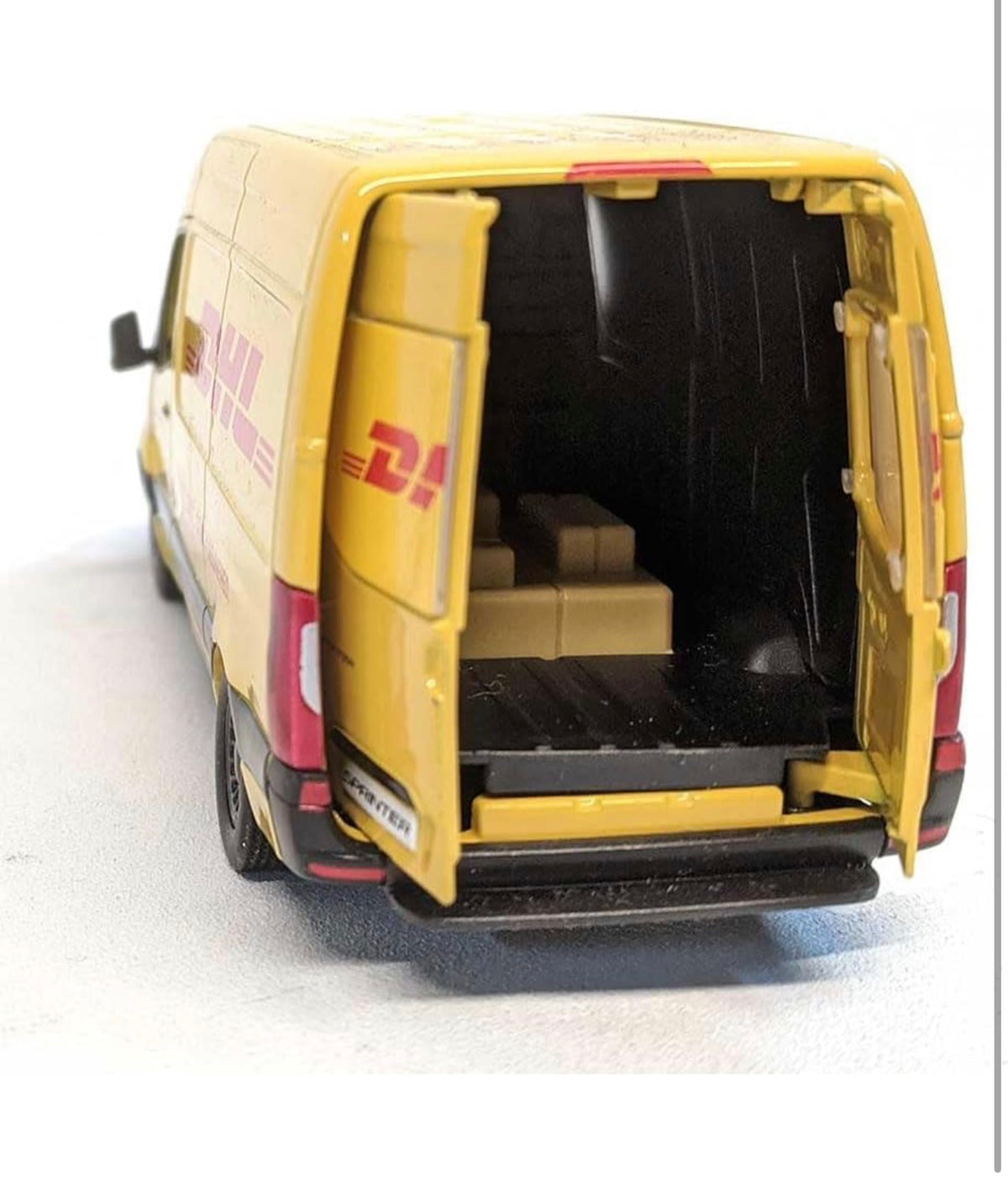 Mercedes Benz Sprinter DHL Van 1:38 Die Cast